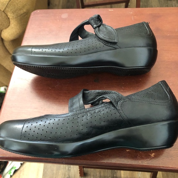 Dansko Ainsley Black Mary Jane Clog Sz 39 - Picture 8 of 10